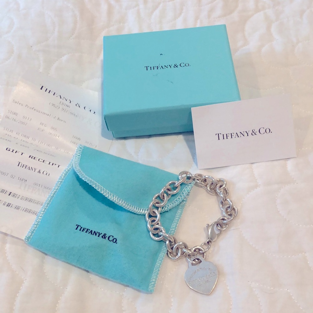Tiffany & Co Sterling Silver Return to Tiffany Heart Charm Bracelet